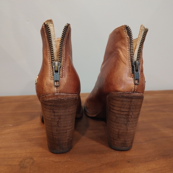 BedStu Onset Peeptoe Western Booties - Picture 3 of 12